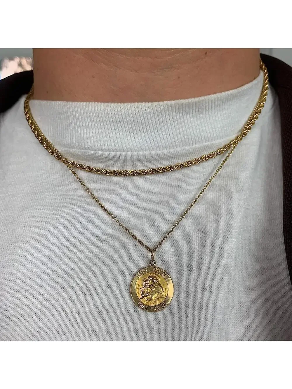 Y2k Vintage style Rope Chain Gold Plated Stainless Steel. Great to stack with!